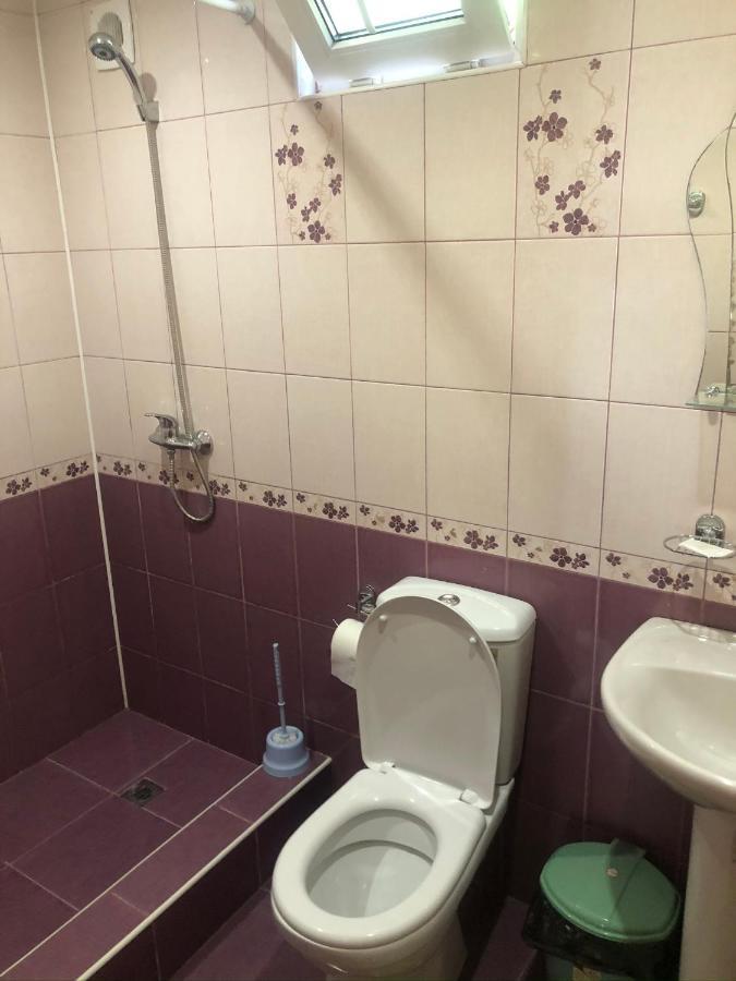 Гостевой Дом Анаит Hotel Pizunda Ngoại thất bức ảnh